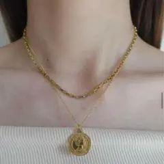 コインネックレス　2連　ダブルチェーンネックレス　ゴールド