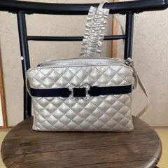 キルティングショルダーバッグ ベージュのサムネイル