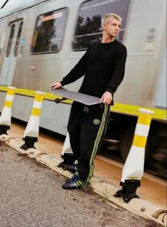 alwaysスウェットパンツ　　fti punkundyo暗黒ハリー着用