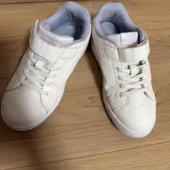 キッズ　プーマ　靴