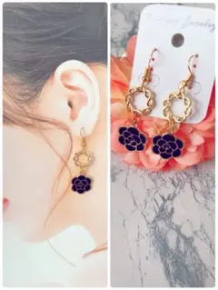 ハンドメイドピアス❤️大人可愛い❤️ゴールドチェーンリング×ブラックカメリアピアス❤️