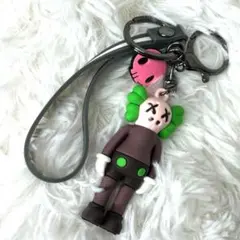 ASPLOUキーホルダー KAWS キーリング ハンドストラップ