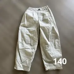 ベージュ 長ズボン タック付き　ワイドタックパンツ ブリーズのサムネイル