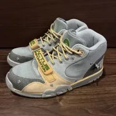 ナイキ×トラヴィス スコット エアトレーナー1のサムネイル
