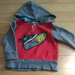 赤 スニーカープリント トレーナー