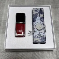 Dior クリスタル会員バースデーギフト　ネイルポリッシュ＆リップスティック