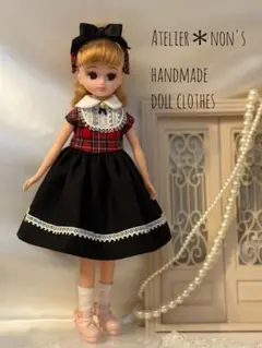 No.4384ハンドメイド22cmドール服 2点セット（ピアス付き） - メルカリ