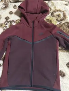 NIKE Tech Fleece フルジップパーカー ワインレッドS
