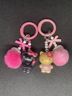 ハローキティと黒猫のキーホルダーセット