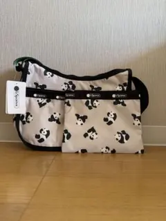 パンダ柄 ショルダーバッグ LeSportsac ポーチ付き 軽量