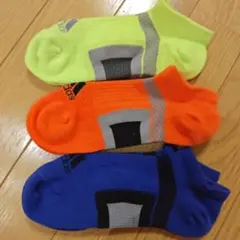 adidas キッズ靴下 3足セット