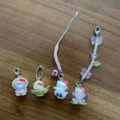 平成レトロ　ご当地キティー　サンリオ　根付けストラップ 4個セット