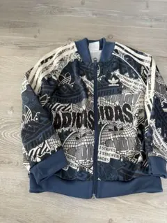 adidas グラフィックジャージ FINAL