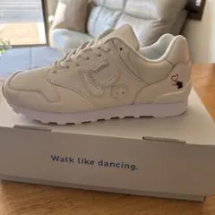 BRANDALISED Pure White スニーカー US 8.5のサムネイル