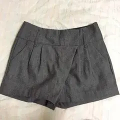 美品 GAPウール ショートパンツ