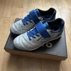 値下げ！umbro アクセレイター-SB JR WIDE 19.0cm