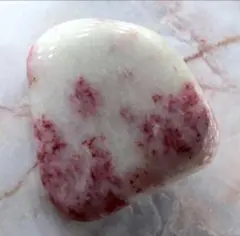 糸魚川 桃廉石 原石 ピンク翡翠 12.6g - メルカリ