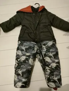 恐竜柄スキーウェア スノーウェア　黒　ブラック　95cm