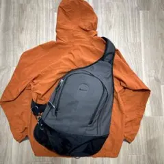 old nike ナイキ　グレー　ベージュ　メッセンジャーバッグ　古着　y2k