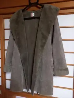 グレー スエード調フェイクファー ミドル丈コート