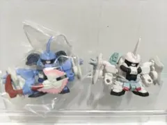 SDガンダム　フルカラーガシャポン　ガン消し（ザクファントム2体）