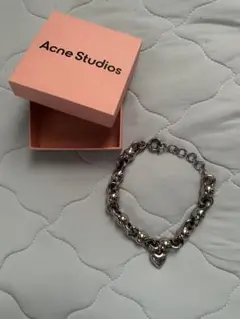 【acne studious】　ハートネックレス　ペンダント　ゴールド ネックレス ショート クリスタルガラス ハート : purepoche