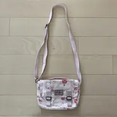 ポシェット