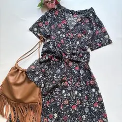 訳あり美品　ソレイアード　花柄　ウエストリボン　ロングフレアーワンピースのサムネイル
