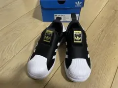 adidas オリジナル　スリッポン スニーカー ブラック/ホワイト