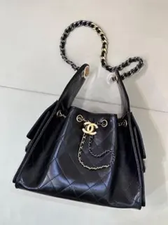 CHANEL ブラック キルティング ショルダーバッグ