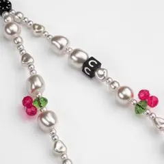 パールホワイトビーズスマホストラップ