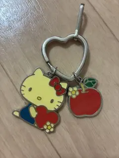 ハローキティ ハート型キーホルダー