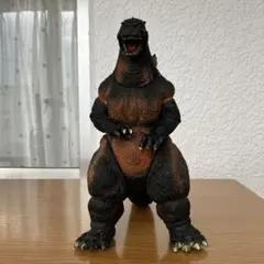 ゴジラフィギュア 黒とオレンジ 約22cmジャンク