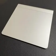 Apple製　Magic Trackpad シルバー　初代　電池式