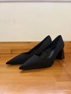 ZARA ブラック ポインテッドトゥパンプス 41