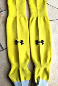 Under Armour サッカーソックス イエロー