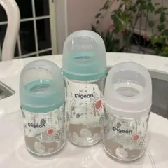 Pigeon 母乳実感ガラス製哺乳瓶3本セット 240ml 160ml bear