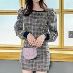 チェック柄バックオープンリボンパワーショルダーワンピース