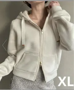 新品　タグ付き　レディース　パーカー　裏起毛　アイボリー　きれいめ　ジップアップ