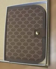 素敵なあの人 4月号 付録 ロベルタ ディ カメリーノ 持ち物整理ケースのサムネイル