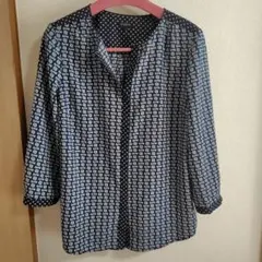 TALBOTS 柄 ブラウス シャツ ネイビー ブルー系 Mサイズ 8～9分袖のサムネイル