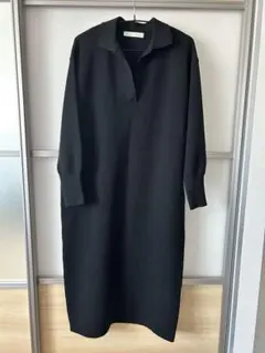 スウェットライク衿付きスキッパーニットワンピース