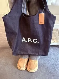 A.P.C アクセルスモールトートバッグ - メルカリ