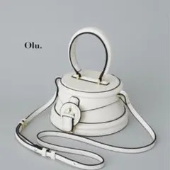未使用　Olu. ラウンドレトロボックスバッグ