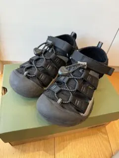 【キッズ】 KEEN キーン ニューポー トH2サンダル 20cm ブラック 黒