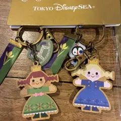 ディズニーファンタジースプリングス　アナと雪の女王　キーチェーン