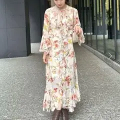 美品♡SNIDELスナイデル フリルドレープ ドレスワンピース インナー付き