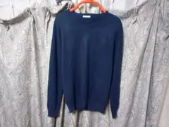 GU Vネックニットセーター Sサイズ 細身