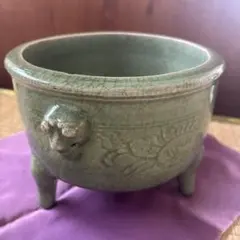 時代物】中国古美術 龍泉窯系 青磁鬼面三足陽刻 香炉 瓶掛 茶道具 唐物