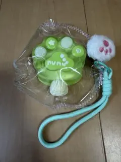 nununeko レインボー肉球チャーム